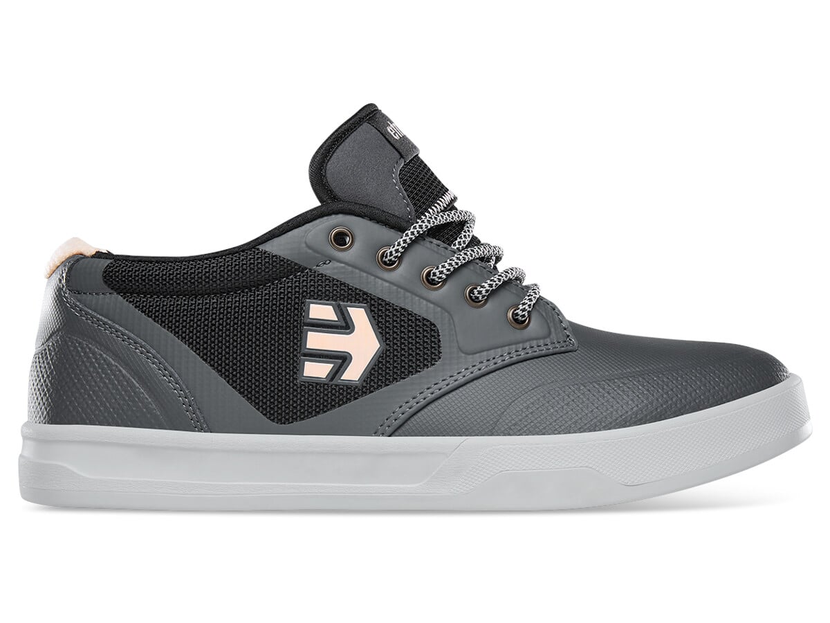 etnies brandon semenuk shoe