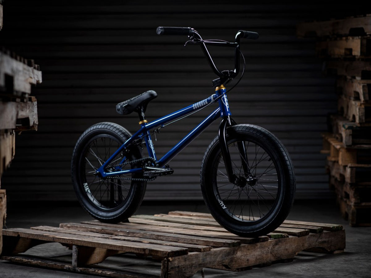 18 inch blue bike