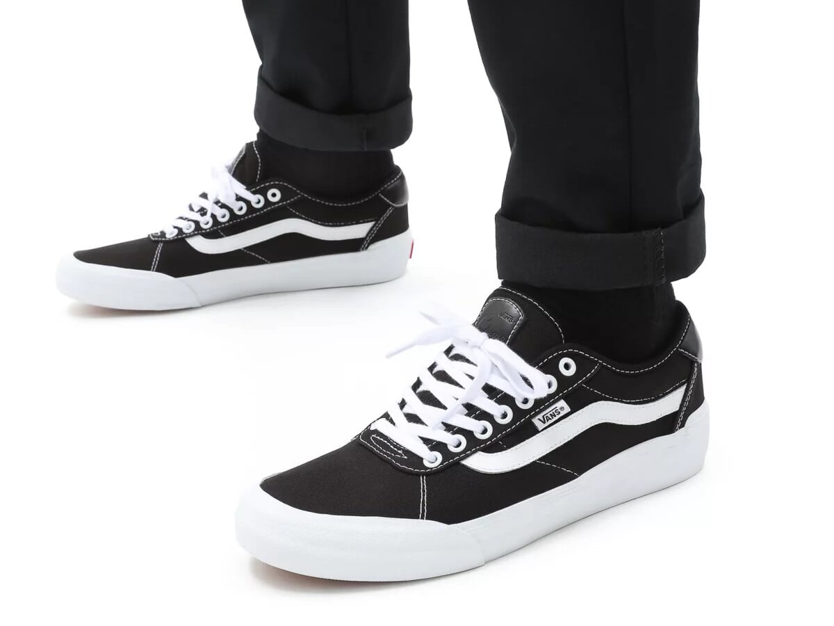 vans canvas black white