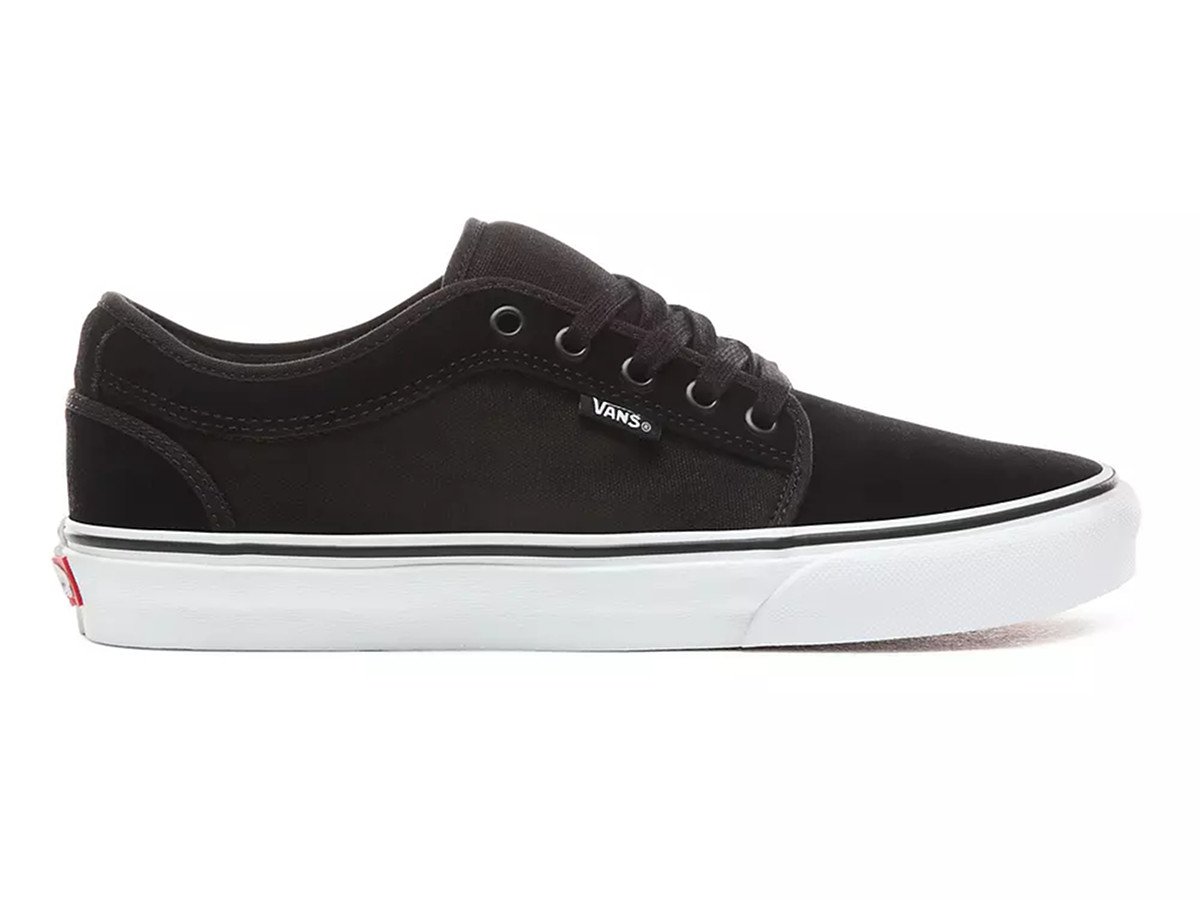 vans chukka low black