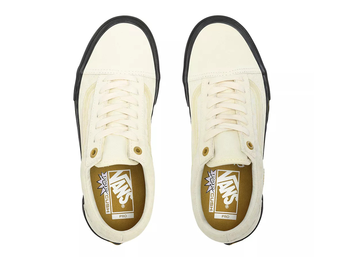 vans old skool pro lizzie armanto