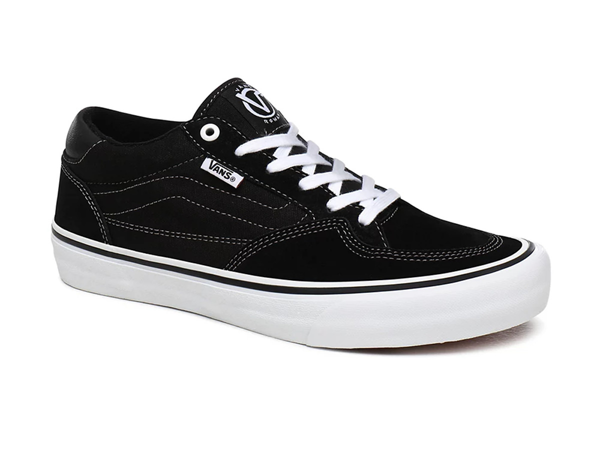 low cut vans black and white