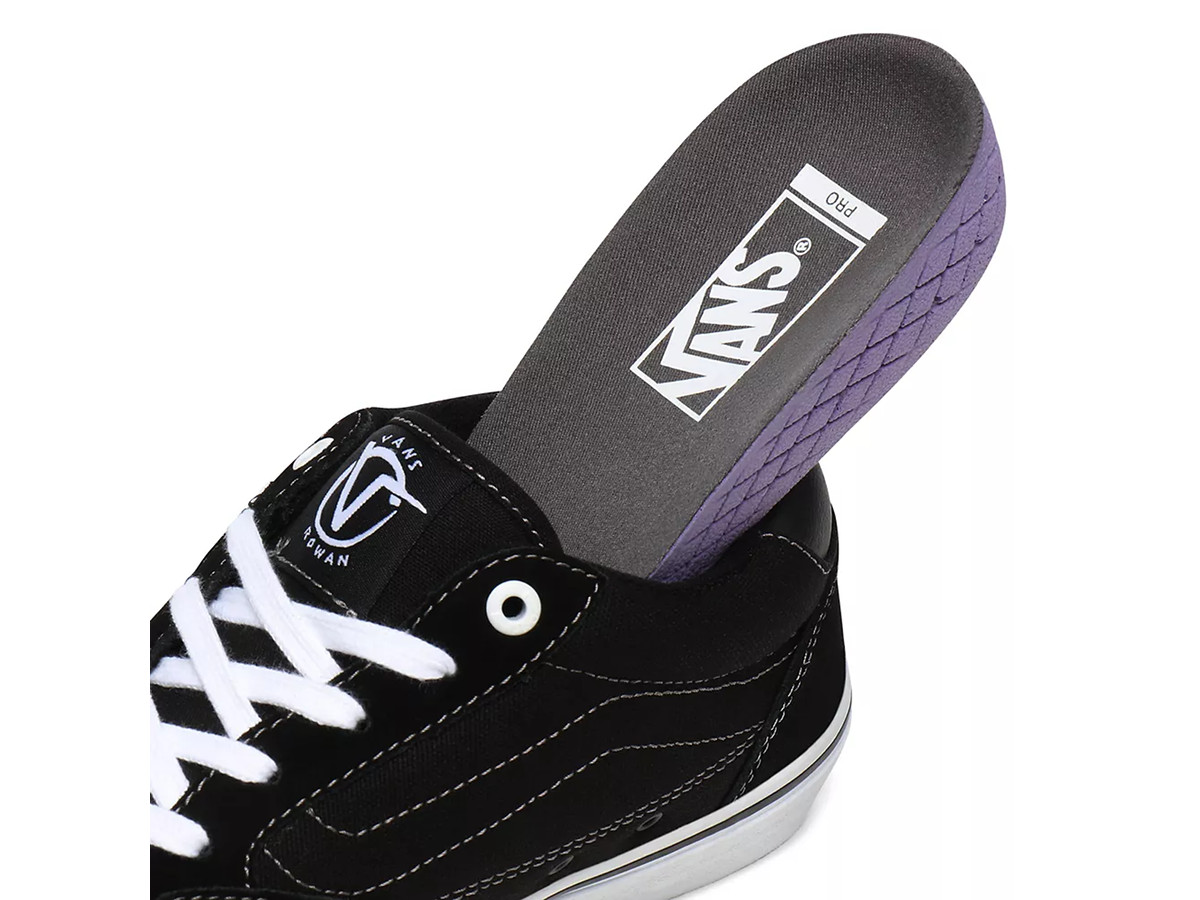 vans pro black white