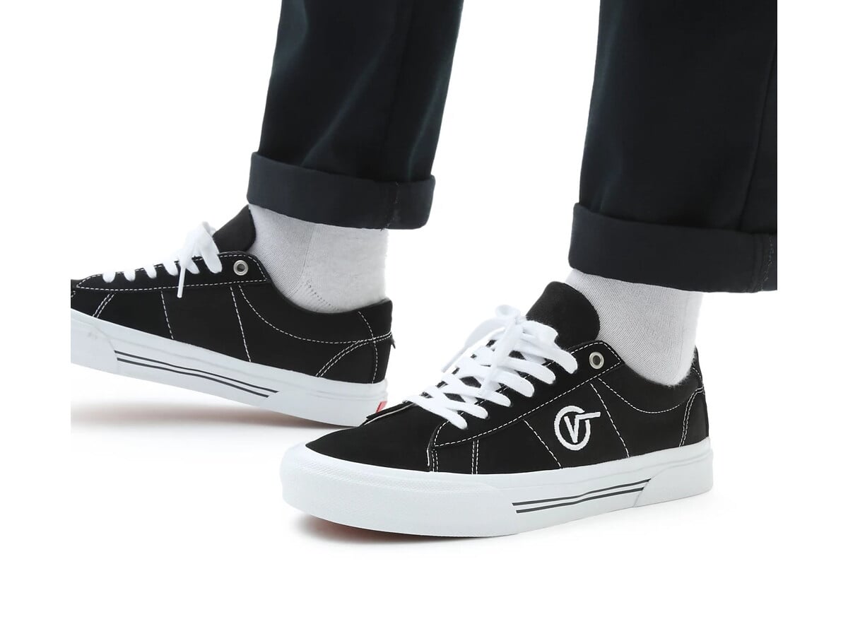 vans shoes black and white