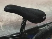 Robin Kachfi - Bike Check 2017