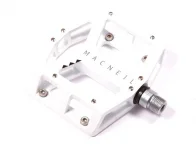 Macneil "FACE" Pedale