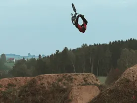 BMX Dirt - Simon Moratz X kunstform