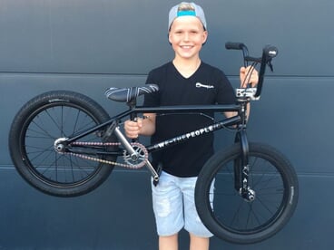 Moritz Kuhn - Bike Check 2017