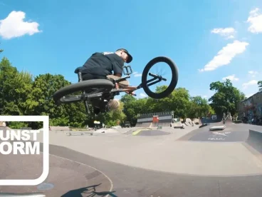 Video: kunstform Team @ Highway 2 Hill