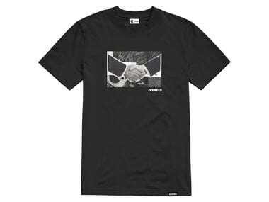Etnies X Doomed "Shake On It" T-Shirt - Black