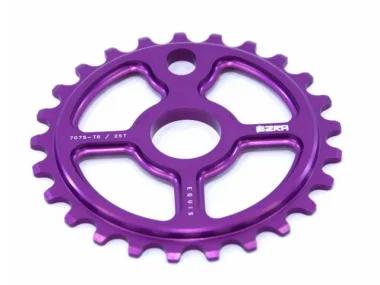 Ezra "Equis" Kettenblatt