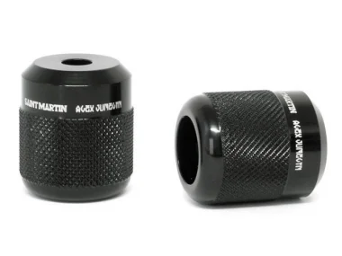 St Martin "AJ" Pegs - Paar