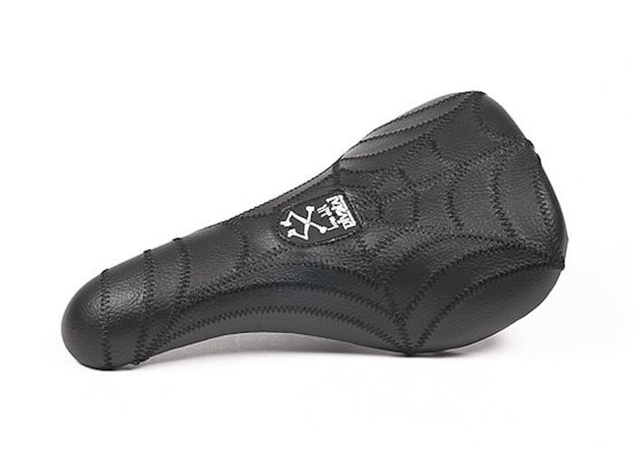 Bone Deth "Spiderweb Slim" Pivotal Sattel