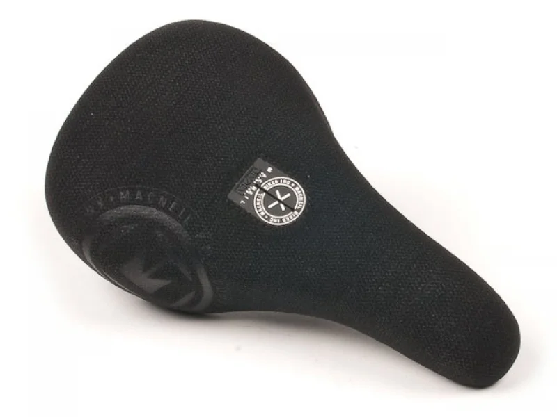 MacNeil "Capital" Pivotal Sattel