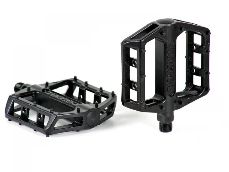 MacNeil "Chinch" Pedale