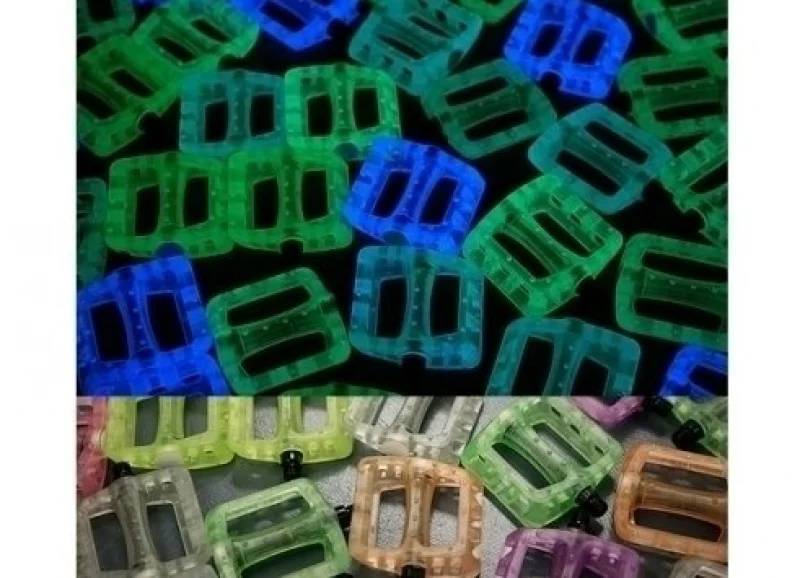 Odyssey "Twisted Glow" Pedale